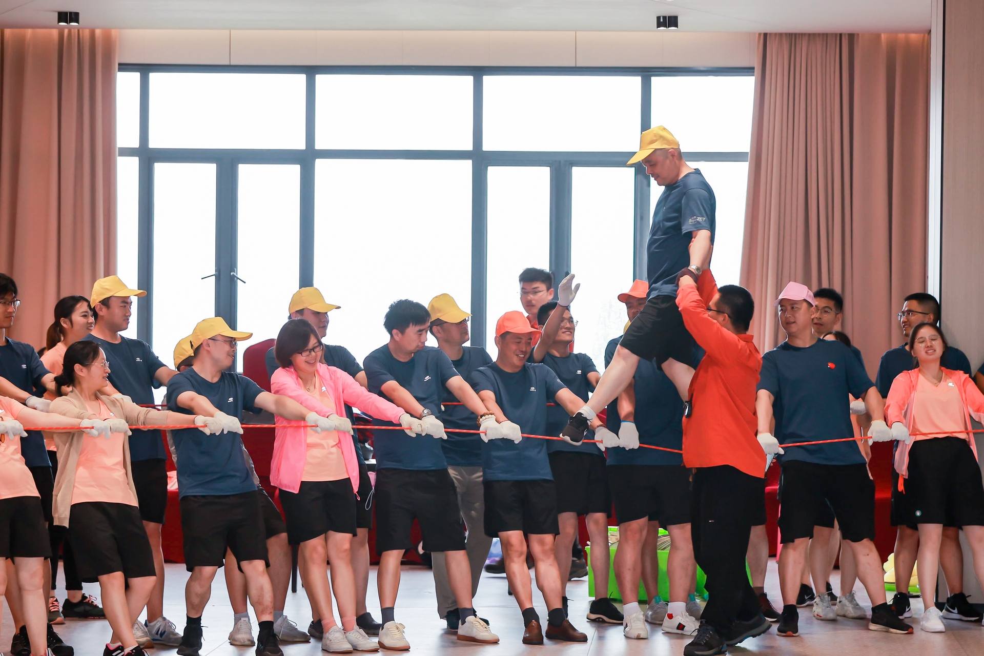 十八正青春 十八恰风华 ——壹号娱乐-com - NG大舞台,有梦你就来 18 周年庆典圆满落幕