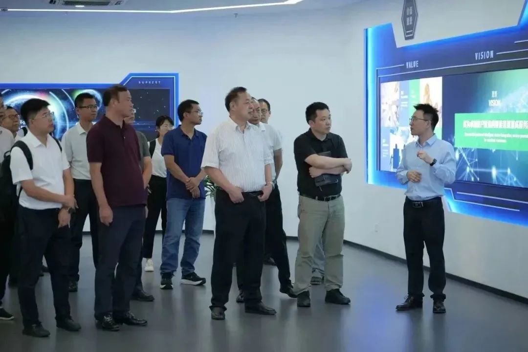 新能源 新动力 新未来|壹号娱乐-com - NG大舞台,有梦你就来“动力与能源产业集群”圆桌座谈会顺利召开 新能源 新动力 新未来|壹号娱乐-com - NG大舞台,有梦你就来“动力与能源产业集群”圆桌座谈会顺利召开