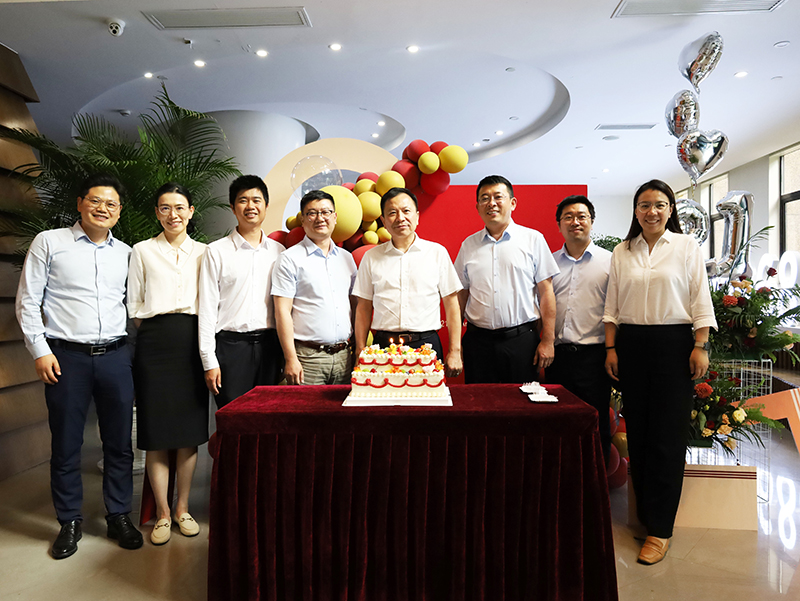 二十一载 智造未来丨贺壹号娱乐-com - NG大舞台,有梦你就来廿一诞辰，再启新篇